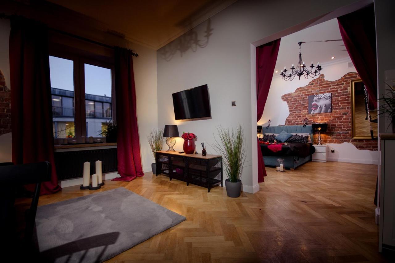 Apartament Dla Doroslych "Papierki Po Cukierkach" Lublin Ngoại thất bức ảnh